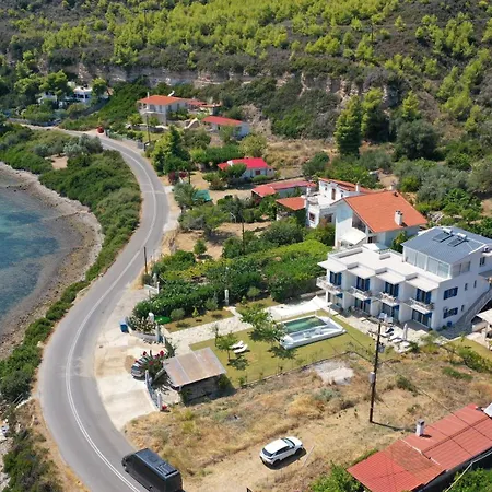 Seafront וילה Gialtra